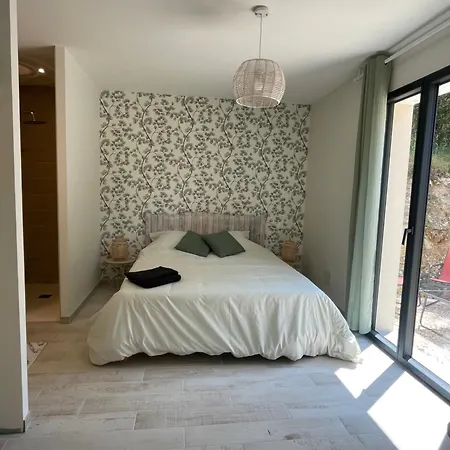 Holiday home Le Bas Des Poujades