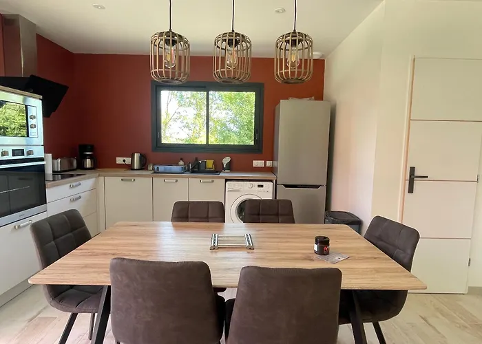 Feriehus Le Bas Des Poujades *