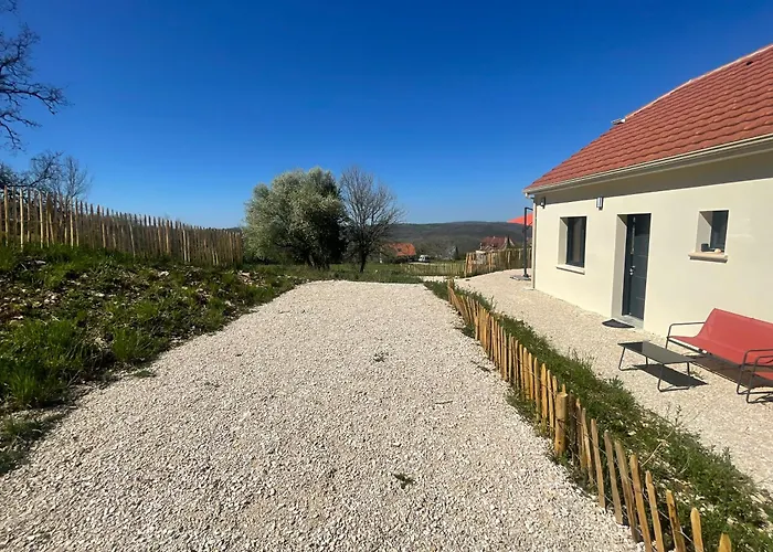 Le Bas Des Poujades Ferienhaus