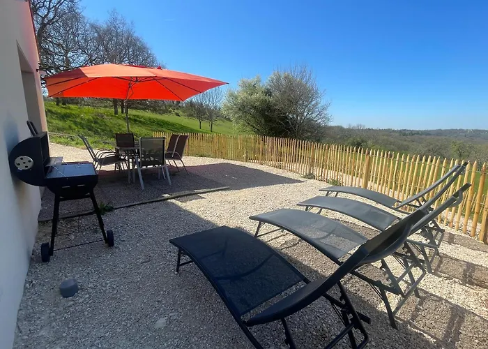 Le Bas Des Poujades Reilhaguet